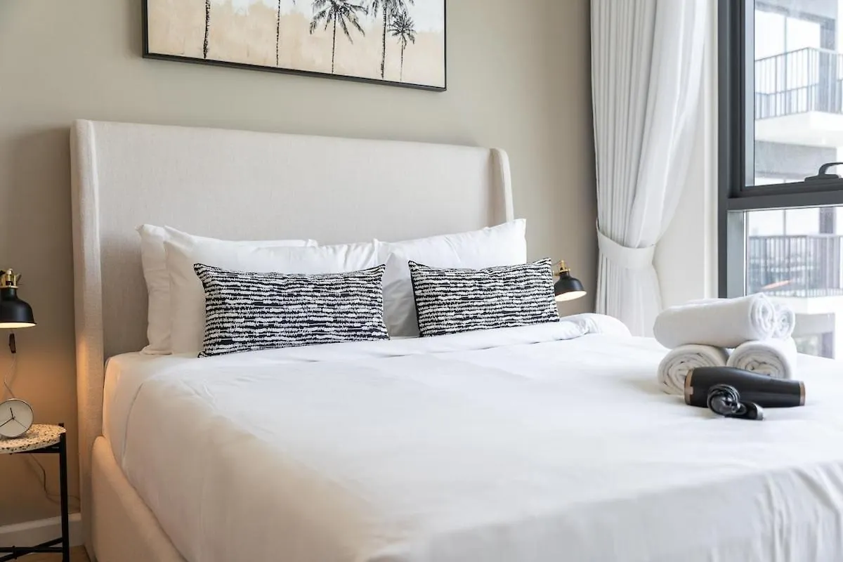 Chic 1-Bed For 4 In Prime Dubai Hills Location Apartment 0*,