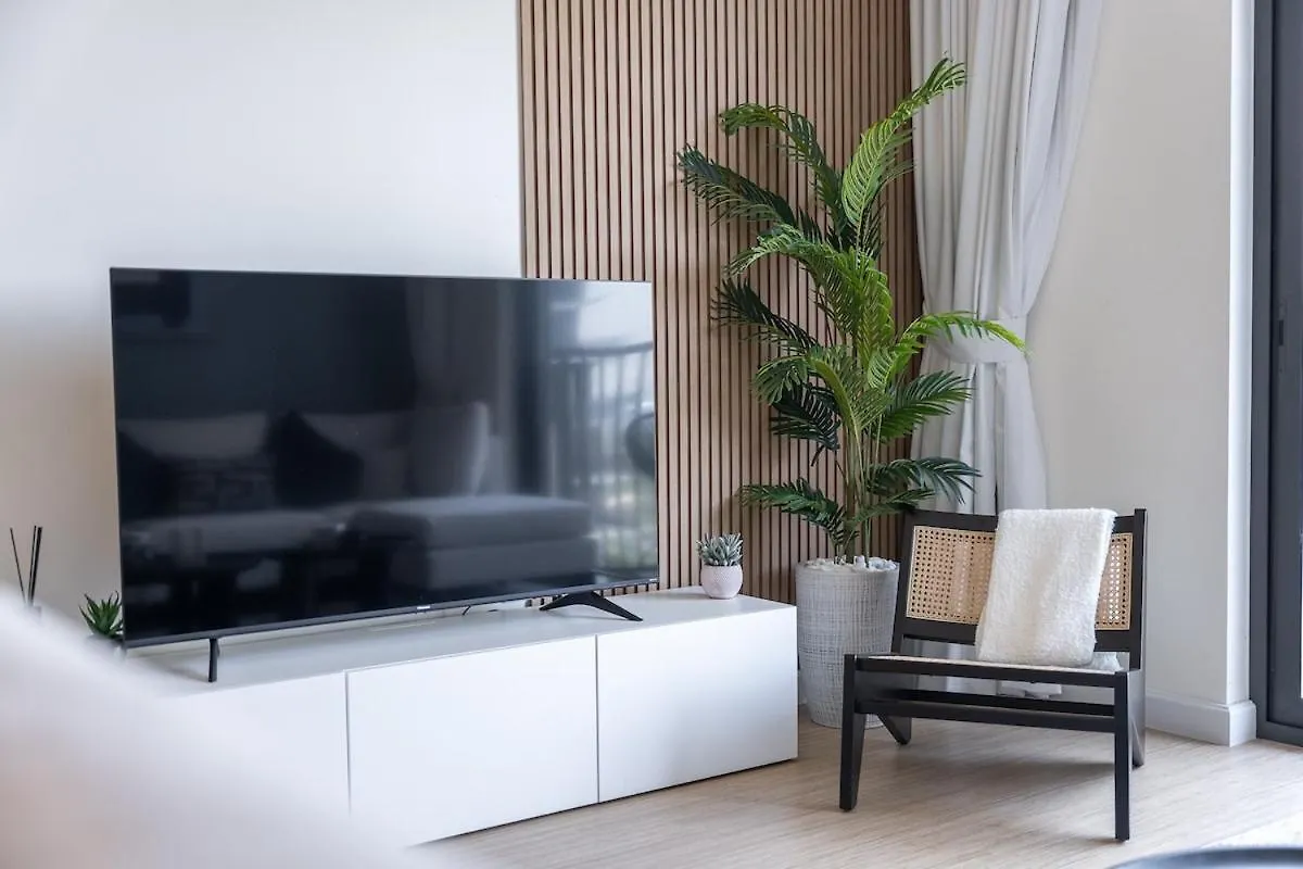 Chic 1-Bed For 4 In Prime Dubai Hills Location Apartment United Arab Emirates
