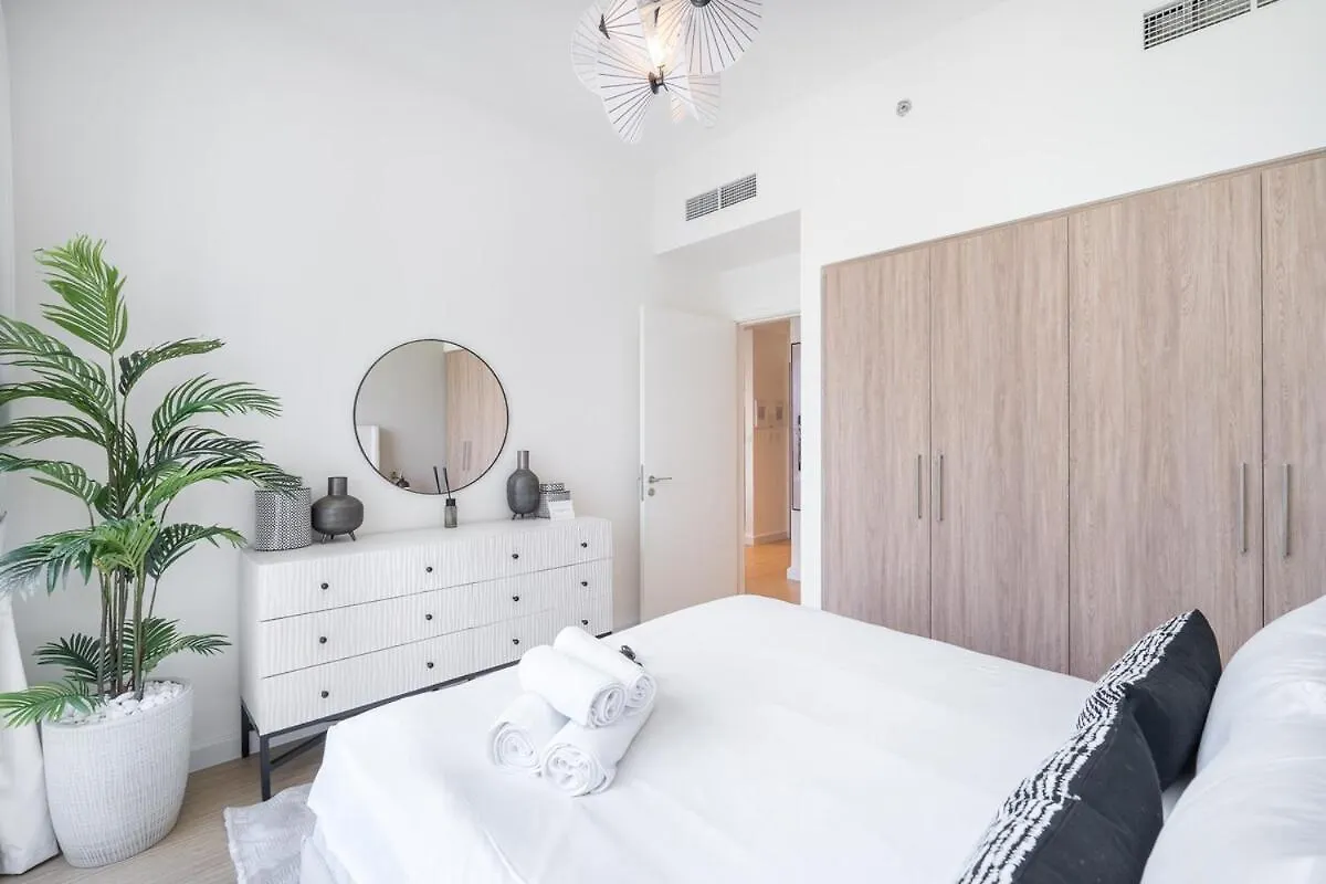 Chic 1-Bed For 4 In Prime Dubai Hills Location Apartment