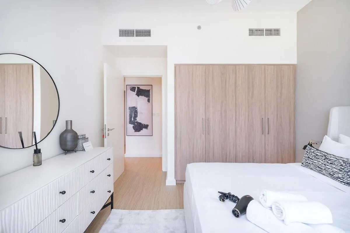 Chic 1-Bed For 4 In Prime Dubai Hills Location Apartment