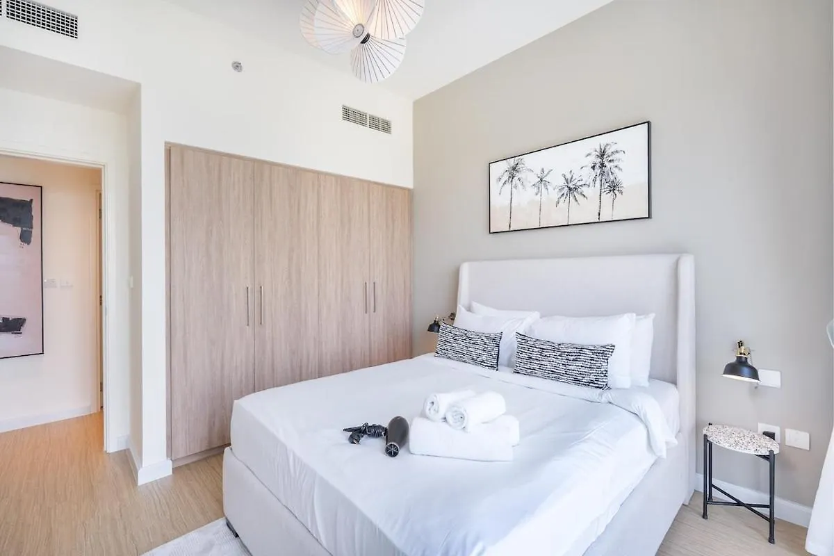 Chic 1-Bed For 4 In Prime Dubai Hills Location Apartment